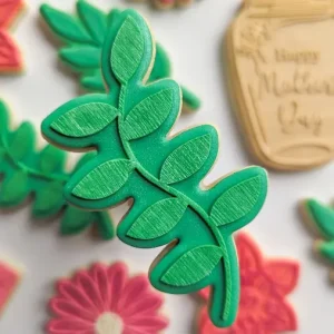 Round Leaf Cookie Stamp & Cutter