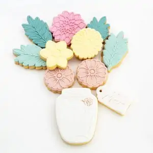 Trendy Flower Platter - 13pc Set
